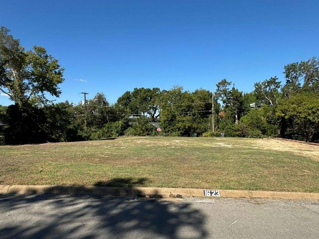 0.32 Acres of Residential Land for Sale in Dallas, Texas