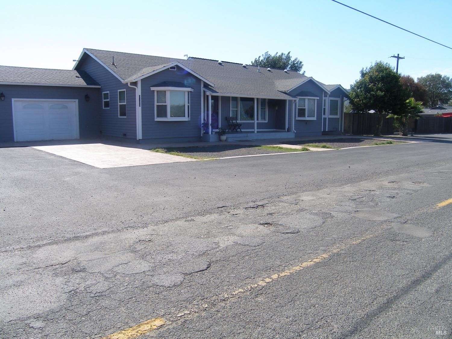 2.9 Acres of Residential Land with Home for Sale in Ukiah, California