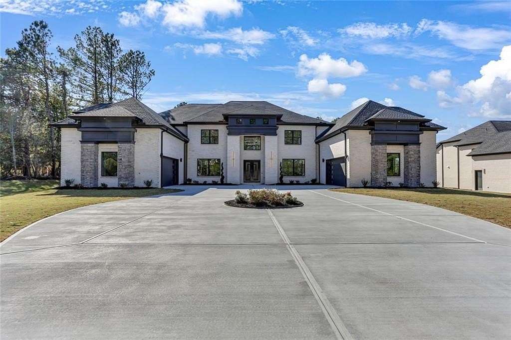 2.59 Acres of Residential Land with Home for Sale in Loganville, Georgia