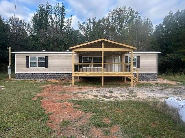 1.5 Acres of Residential Land with Home for Sale in Carbon Hill, Alabama