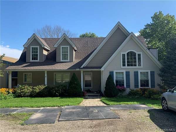 Residential Land with Home for Lease in Goshen, New York