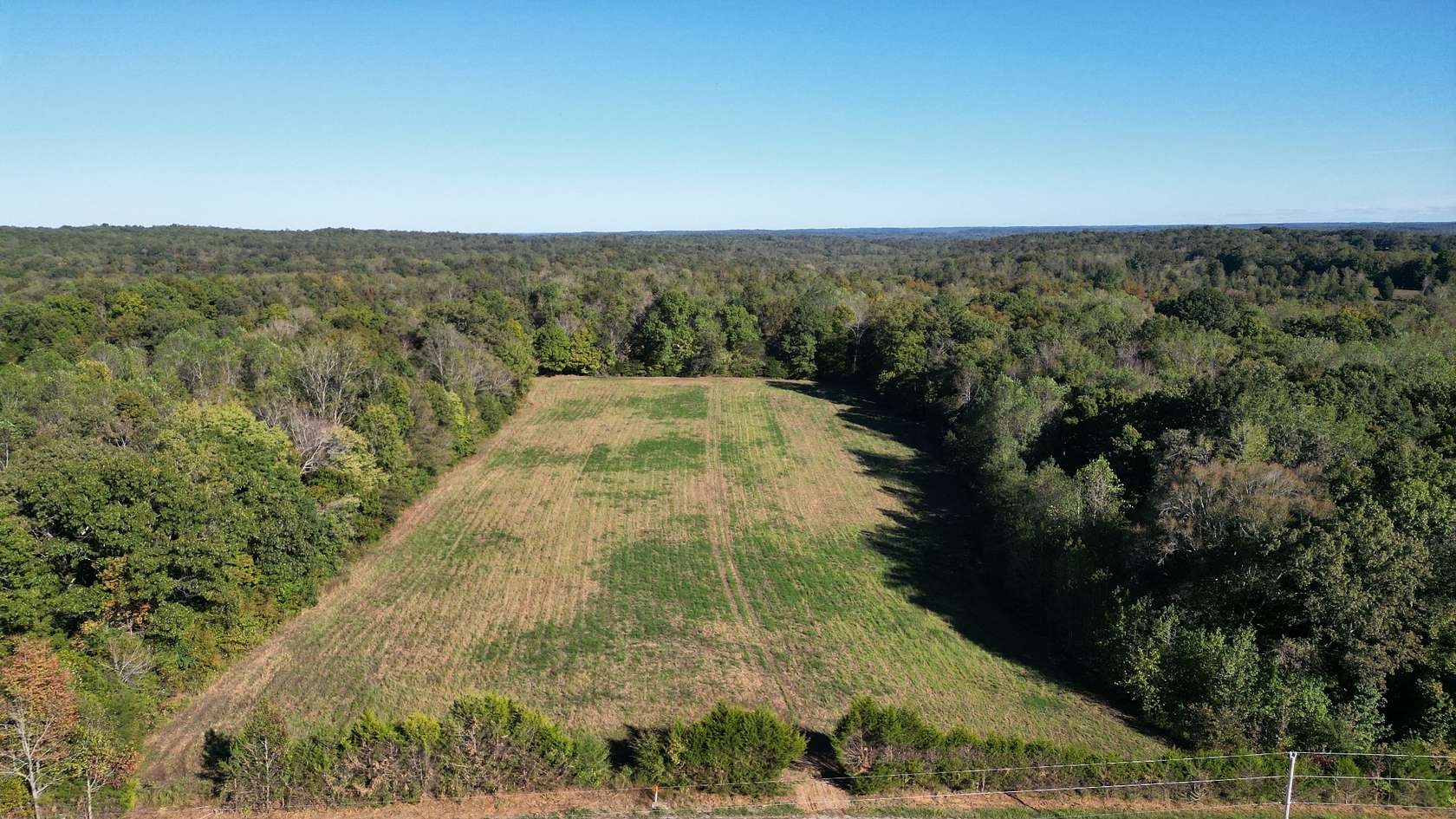 10 Acres of Recreational Land for Sale in Indian Mound, Tennessee