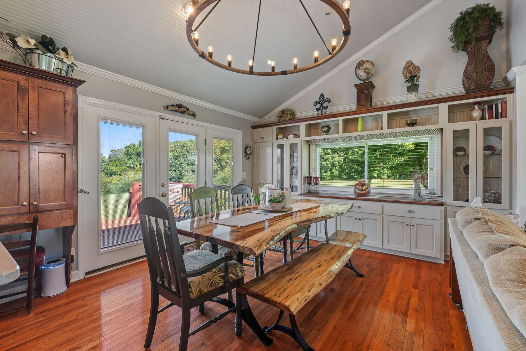 7 Acres of Land with Home for Sale in Bon Aqua, Tennessee