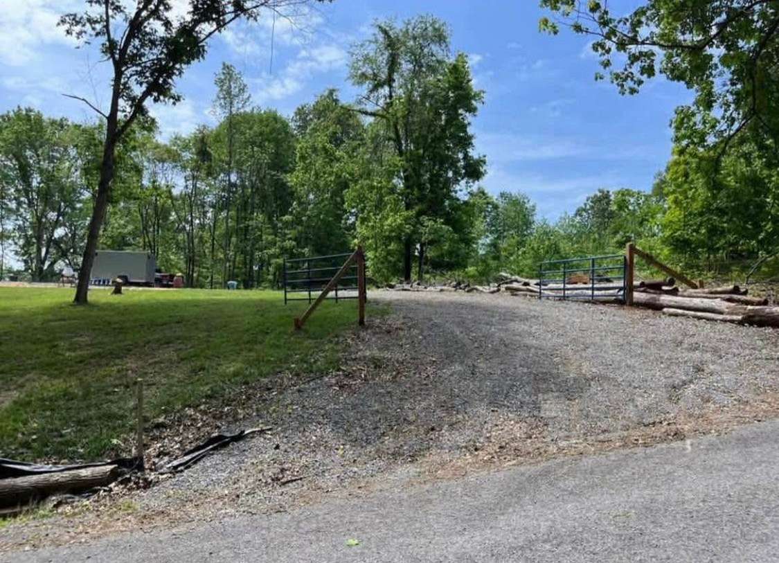3 Acres of Residential Land for Sale in Cadiz, Kentucky