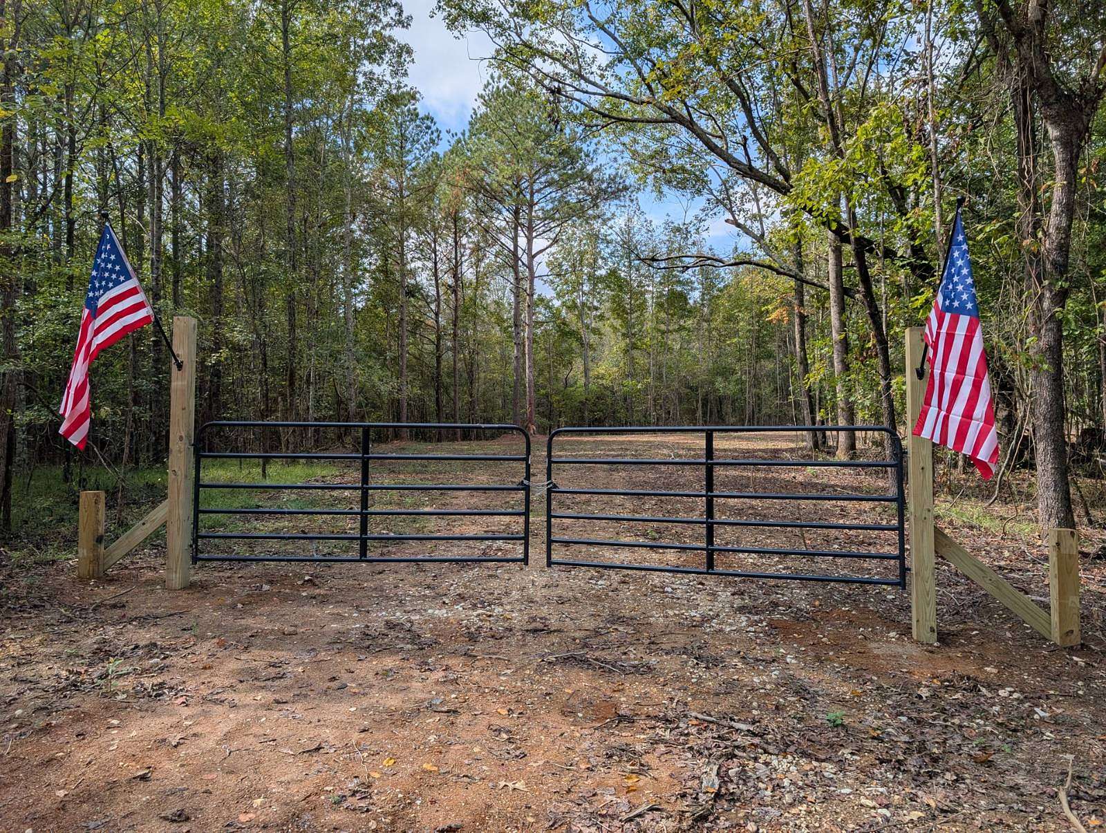 10.5 Acres of Land for Sale in Florence, Alabama