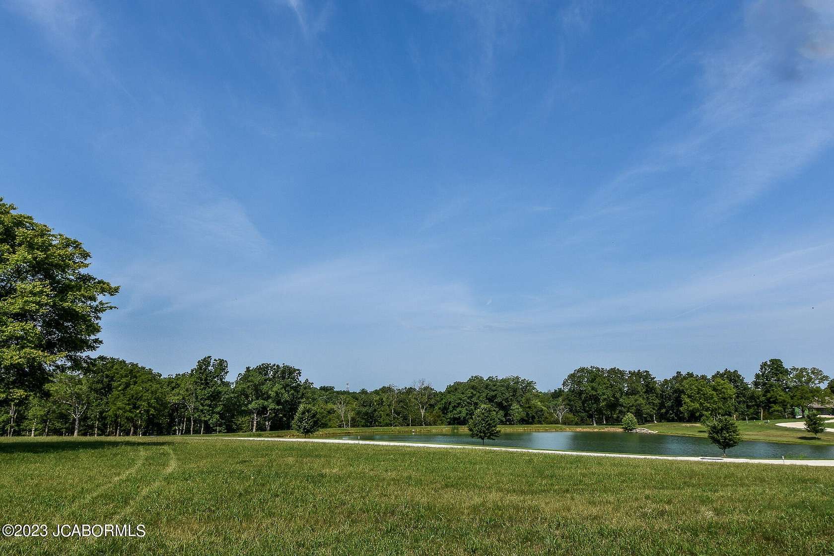 1 Acre of Land for Sale in Holts Summit, Missouri