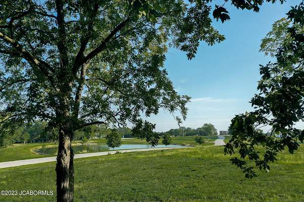 1 Acre of Land for Sale in Holts Summit, Missouri