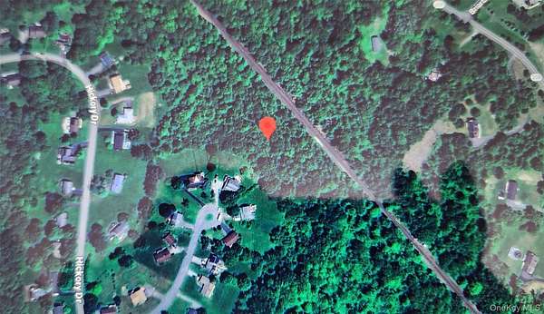 2.5 Acres of Land for Sale in Campbell Hall, New York