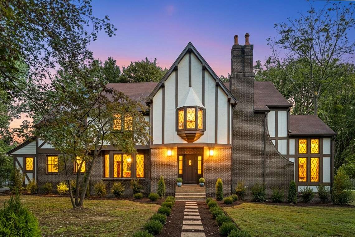 4.3 Acres of Residential Land with Home for Sale in Columbia, Tennessee