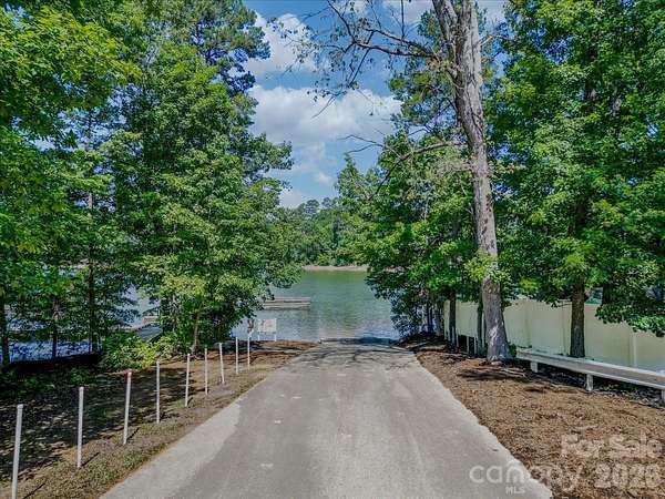 197 Acres of Land with Home for Sale in Denton, North Carolina