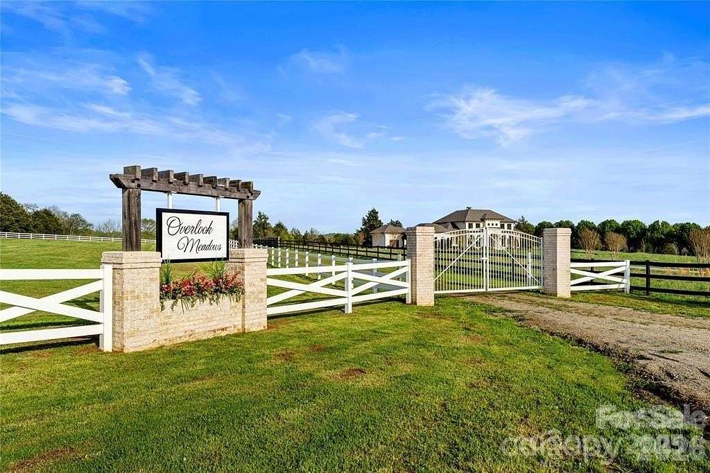 11 Acres of Land for Sale in Mooresville, North Carolina