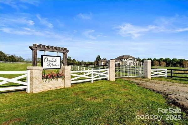 11 Acres of Land for Sale in Mooresville, North Carolina