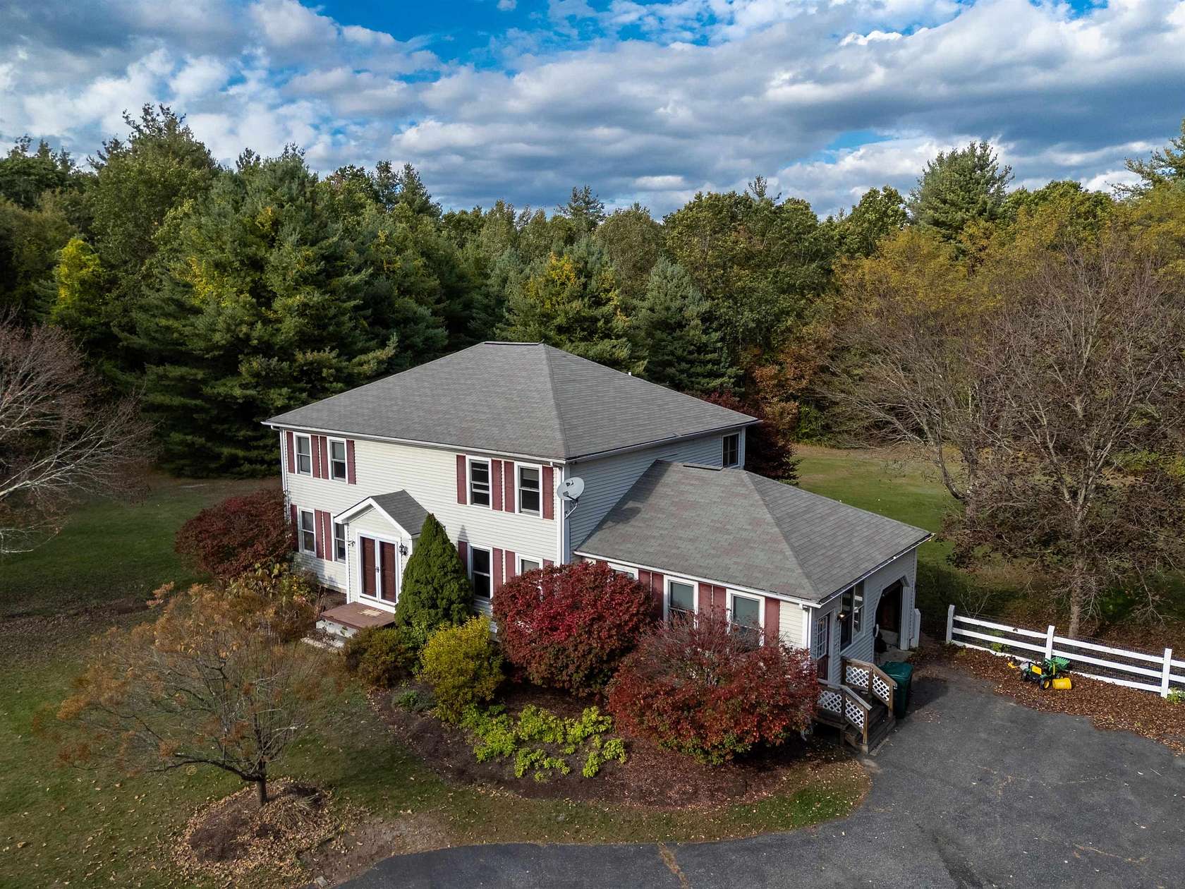 6.29 Acres of Residential Land with Home for Sale in Hollis, New Hampshire