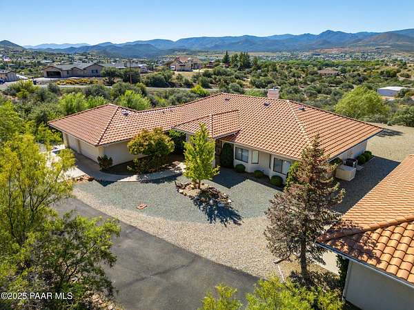 2.84 Acres of Residential Land with Home for Sale in Dewey-Humboldt, Arizona