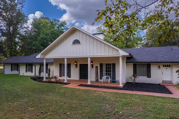 2 Acres of Residential Land with Home for Sale in Mount Pleasant, Texas