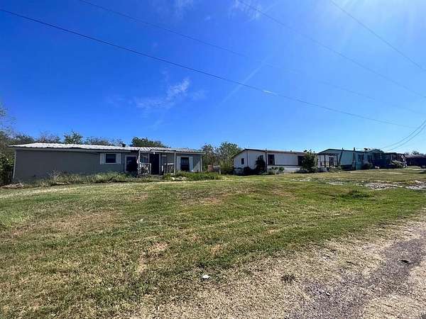 1.45 Acres of Residential Land with Home for Sale in Wills Point, Texas