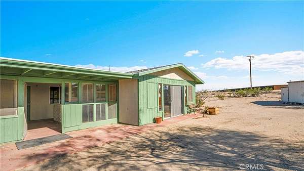 2.5 Acres of Residential Land with Home for Sale in Joshua Tree, California