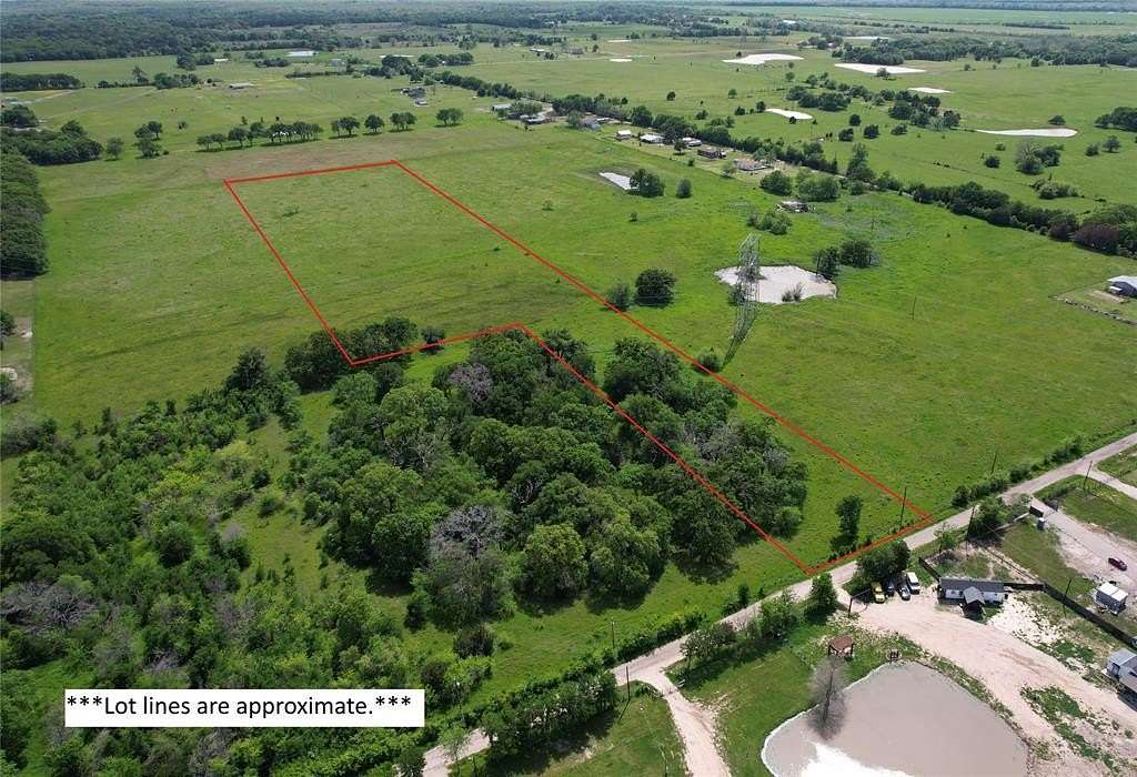 9 Acres of Land for Sale in Kemp, Texas