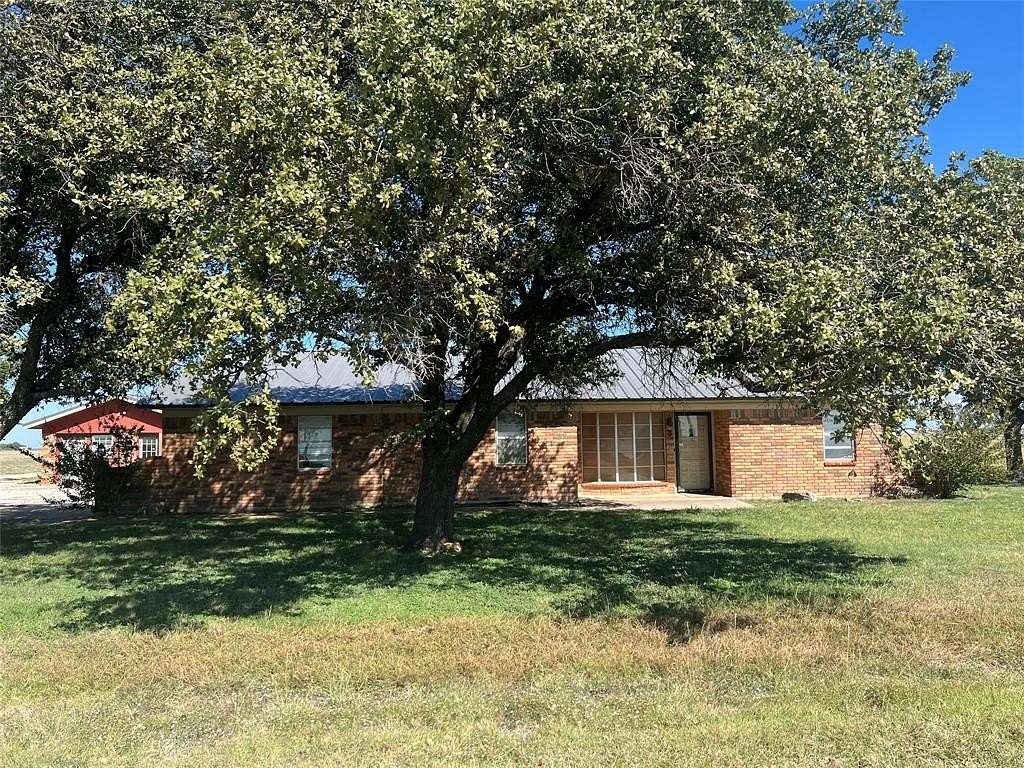 13.4 Acres of Land with Home for Sale in Abilene, Texas
