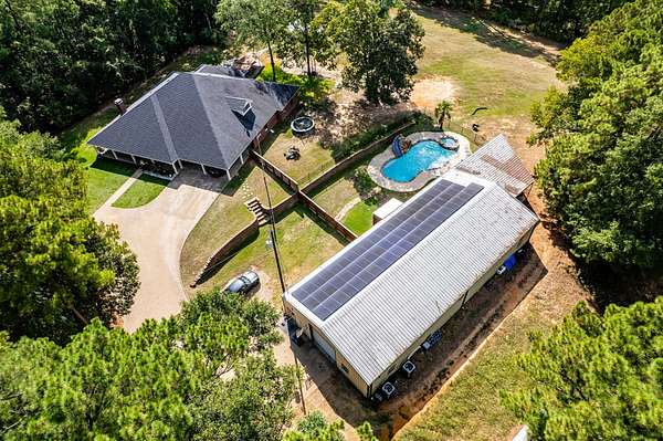 5 Acres of Residential Land with Home for Sale in Rusk, Texas