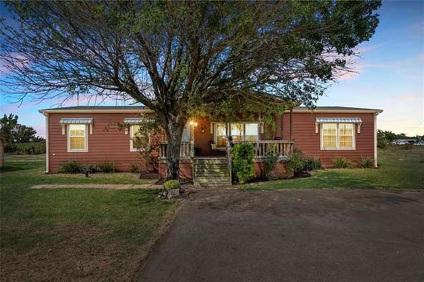 8.79 Acres of Residential Land with Home for Sale in West, Texas