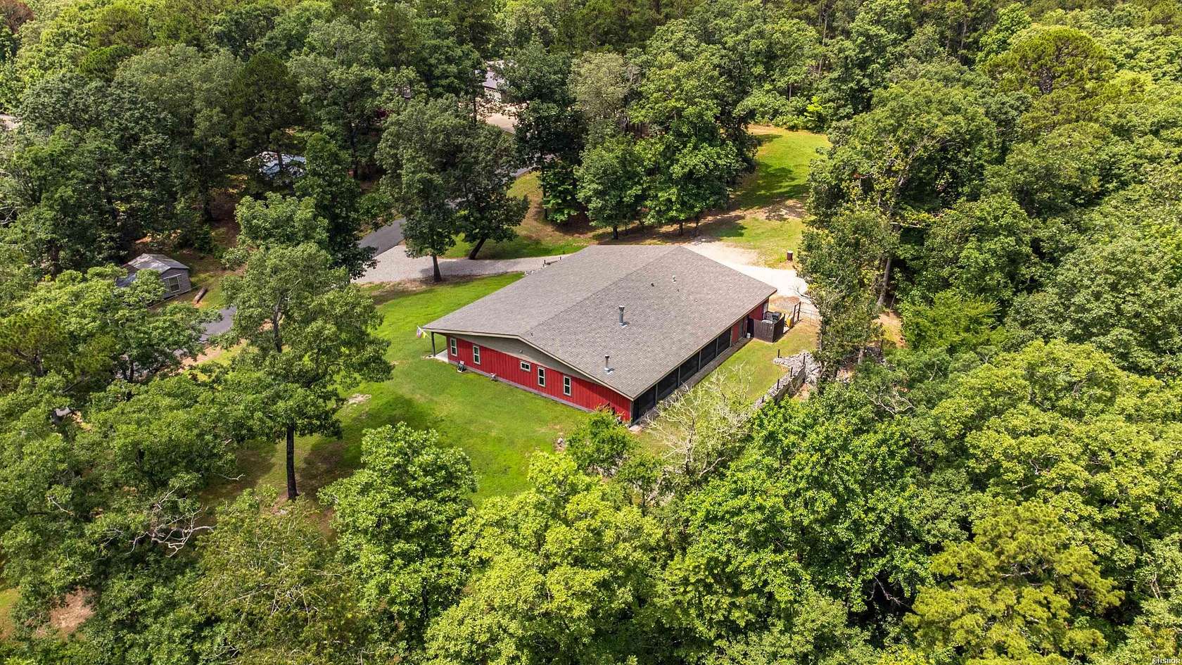 4.14 Acres of Residential Land with Home for Sale in Hot Springs, Arkansas