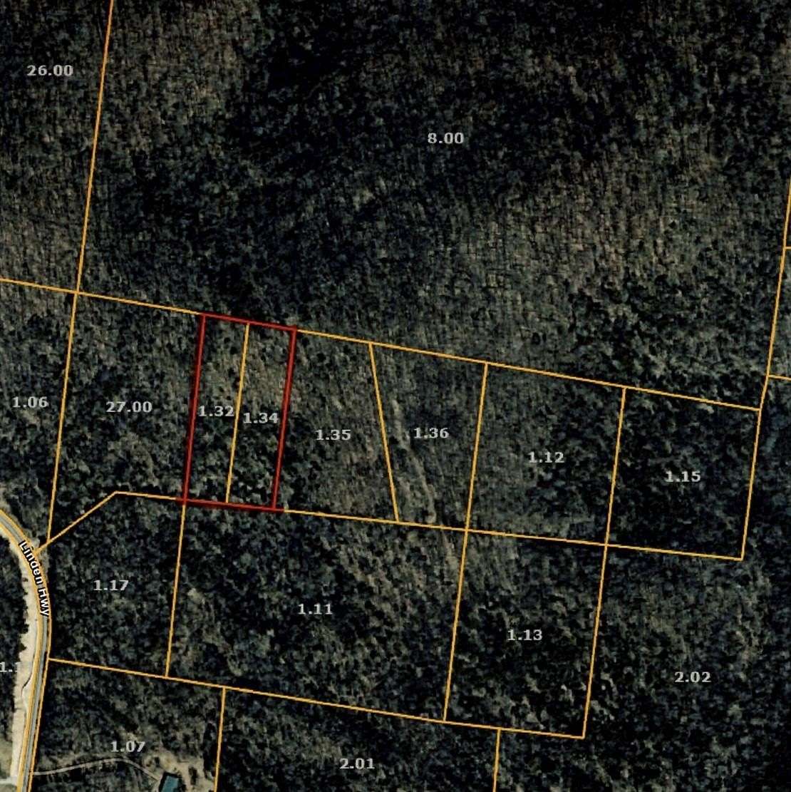 3 Acres of Residential Land for Sale in Clifton, Tennessee