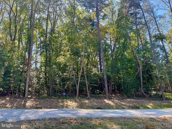 1 Acre of Residential Land for Sale in Williamsburg, Virginia