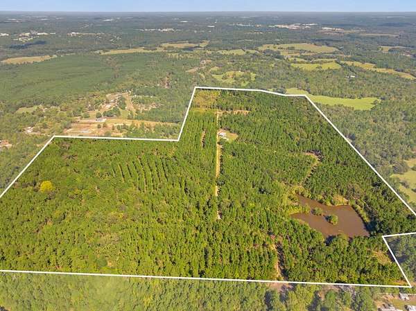111 Acres of Improved Land for Sale in Tyler, Texas