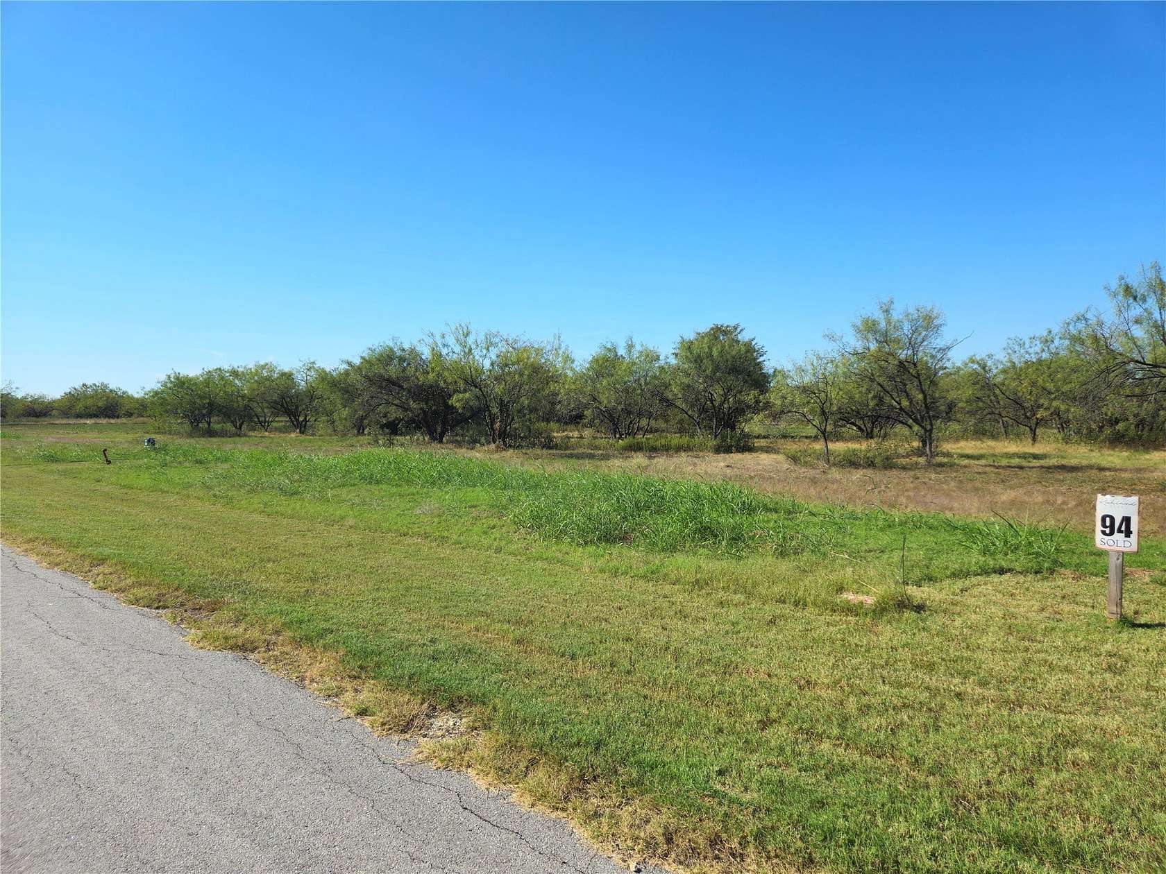 1.26 Acres of Residential Land for Sale in Corsicana, Texas