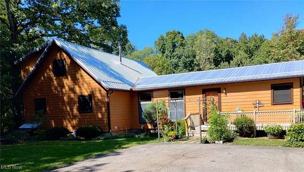 5 Acres of Residential Land with Home for Sale in Wellington, Ohio