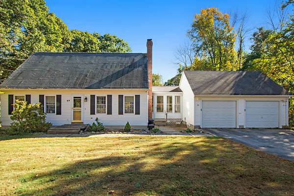 1.75 Acres of Residential Land with Home for Sale in Woodstock, Connecticut