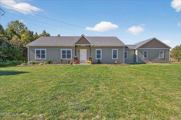 4.9 Acres of Residential Land with Home for Sale in Voorheesville, New York