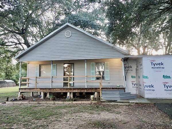 1.73 Acres of Residential Land with Home for Sale in Roanoke, Louisiana