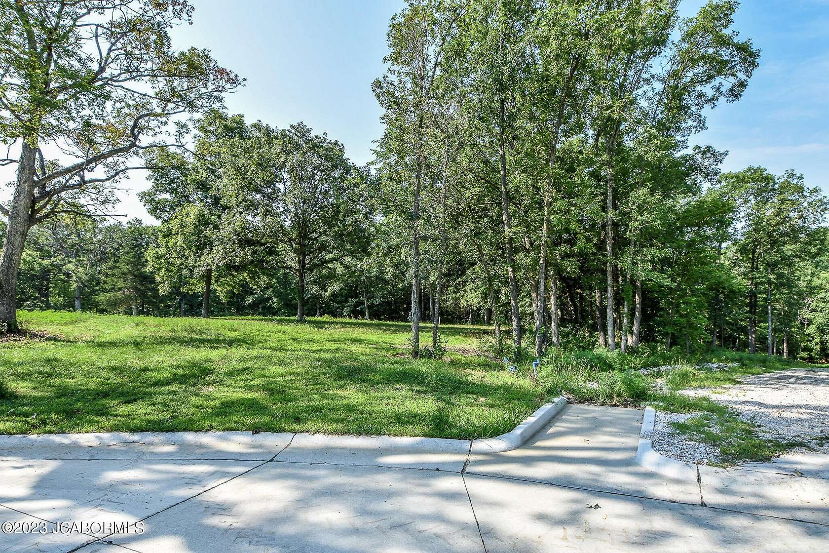 1 Acre of Land for Sale in Holts Summit, Missouri