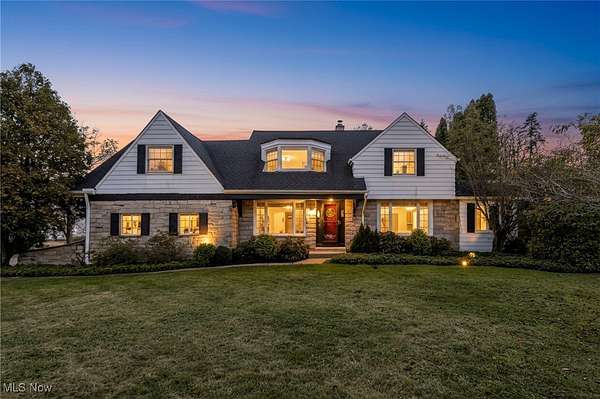 1.7 Acres of Residential Land with Home for Sale in Moreland Hills, Ohio