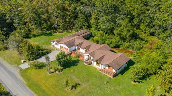 35 Acres of Land with Home for Sale in Alderson, West Virginia