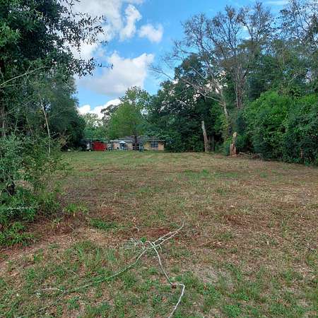 0.34 Acres of Residential Land for Sale in DeFuniak Springs, Florida