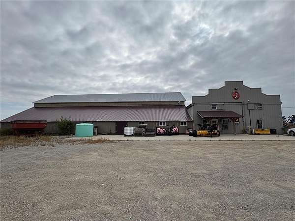 1.62 Acres of Improved Commercial Land for Sale in Mechanicsville, Iowa