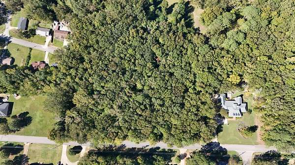 1.5 Acres of Residential Land for Sale in Corinth, Mississippi