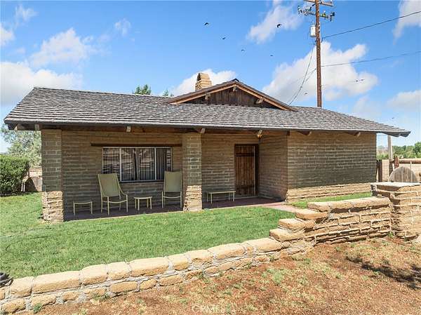 9.81 Acres of Land with Home for Sale in Apple Valley, California