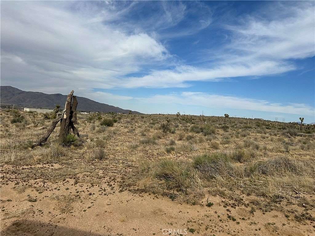 5 Acres of Residential Land for Sale in Apple Valley, California