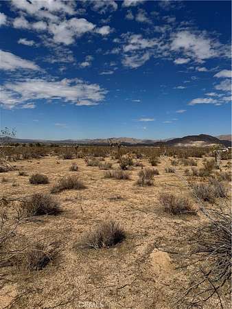 2 Acres of Residential Land for Sale in Apple Valley, California