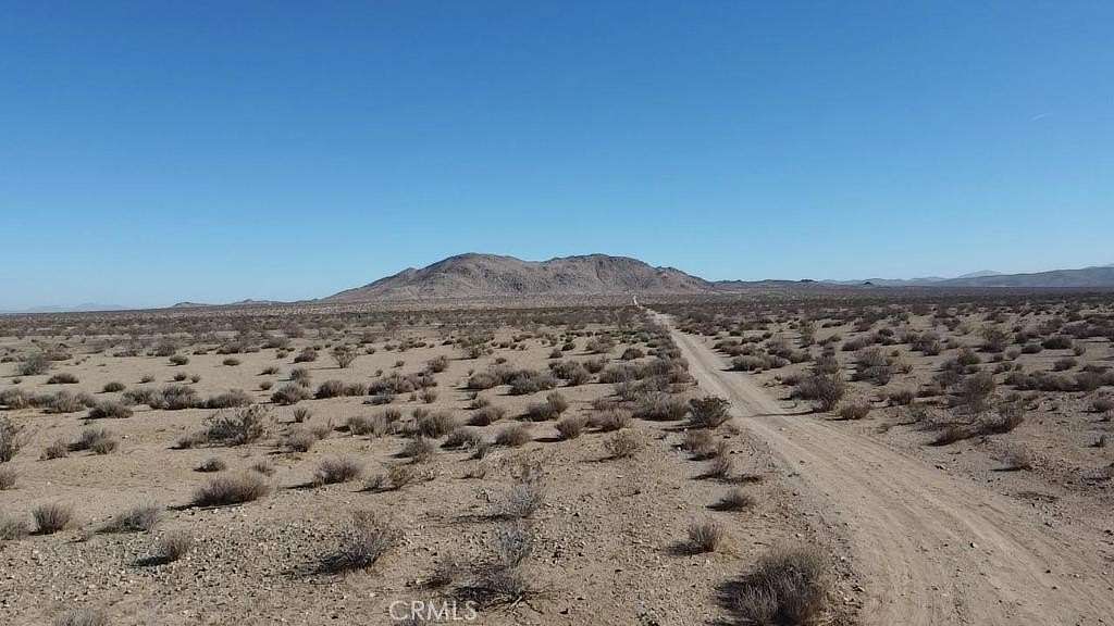 20 Acres of Land for Sale in Helendale, California