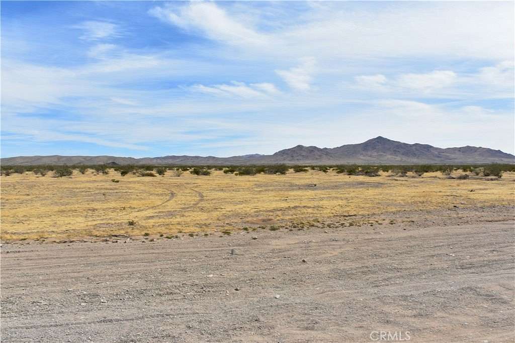10 Acres of Land for Sale in Helendale, California
