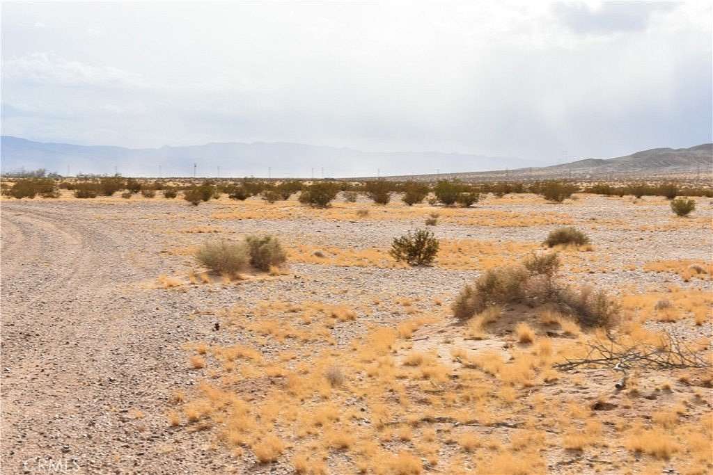 15 Acres of Land for Sale in Helendale, California