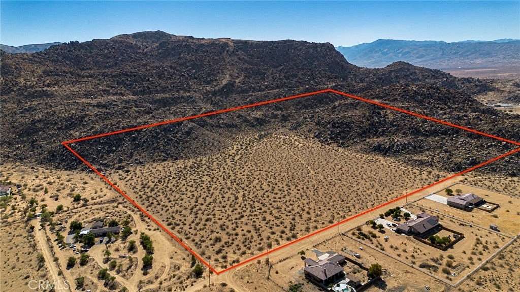 40 Acres of Land for Sale in Apple Valley, California