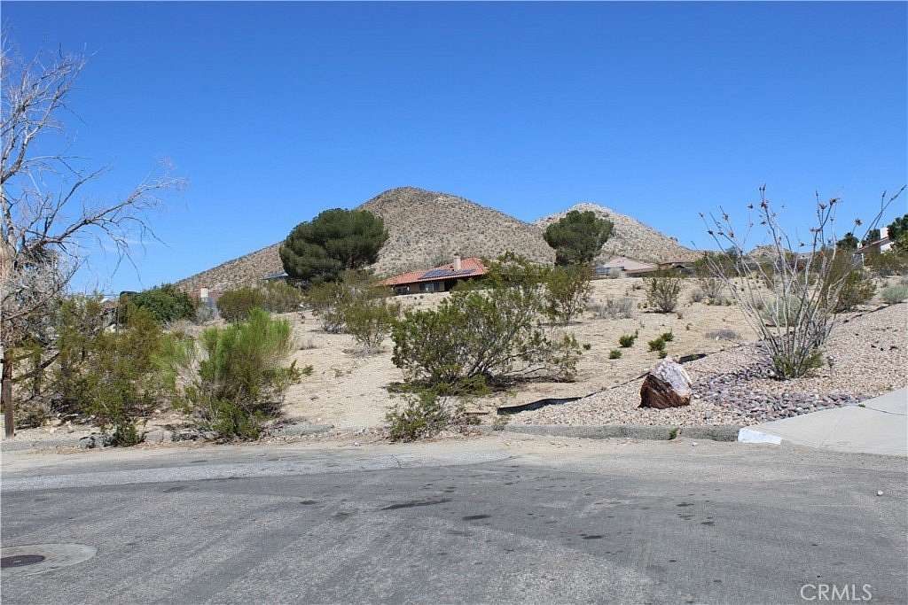 0.85 Acres of Residential Land for Sale in Apple Valley, California