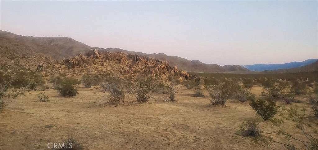 5 Acres of Residential Land for Sale in Apple Valley, California