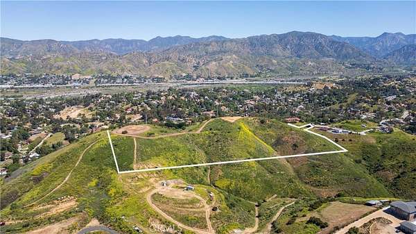 18.1 Acres of Land for Sale in Shadow Hills, California